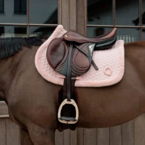 Kentucky Horsewear Saddle Pad Fake Fur Edge - Jumping
