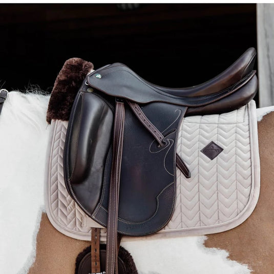 Skin Friendly Saddle Pad Velvet Dressage
