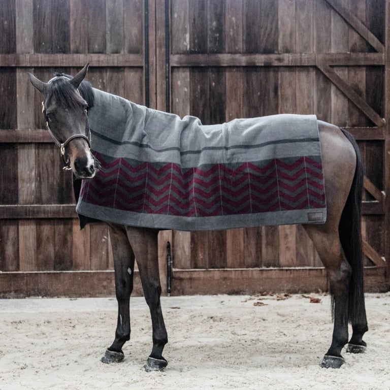Kentucky Horsewear Heavy Fleece rug square fishbone